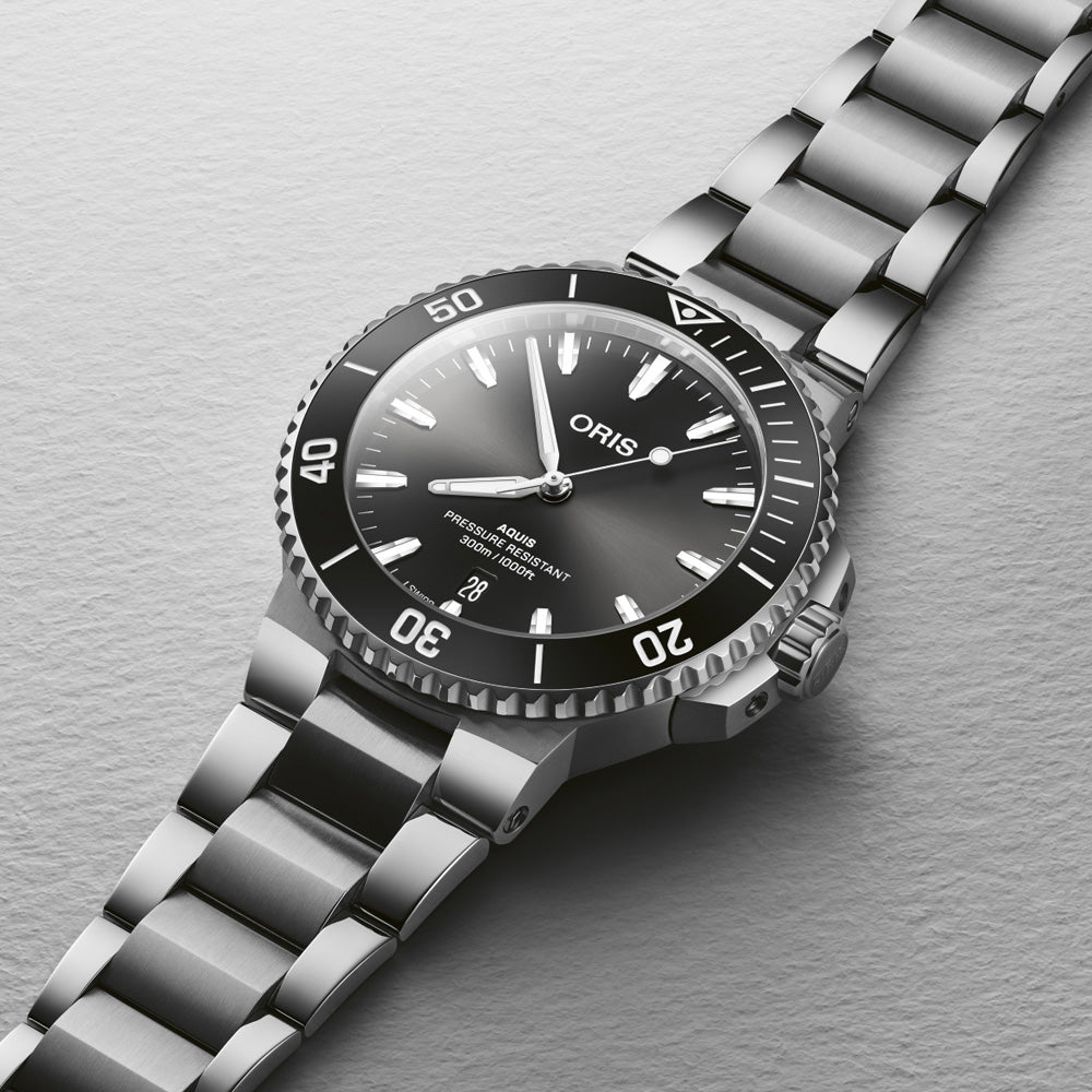 Oris Aquis Date 01 733 7787 4154-07 8 22 04PEB