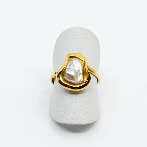 Ring Gelbgold 750 mit Süsswasserperle