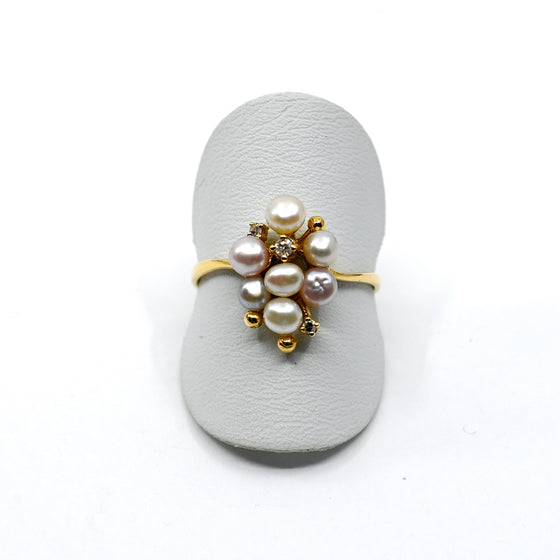 Ring Gelbgold 750 mit Diamanten und Perlen