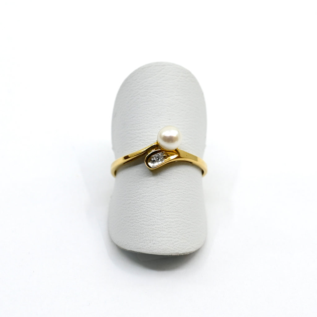 Ring Gelbgold 750 mit Briallant und Perle