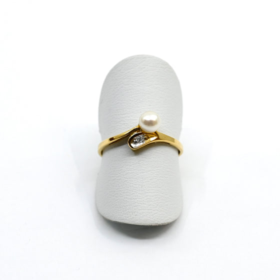 Ring Gelbgold 750 mit Briallant und Perle