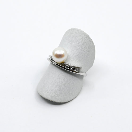 Ring Weissgold 750 mit Brillanten und Perle