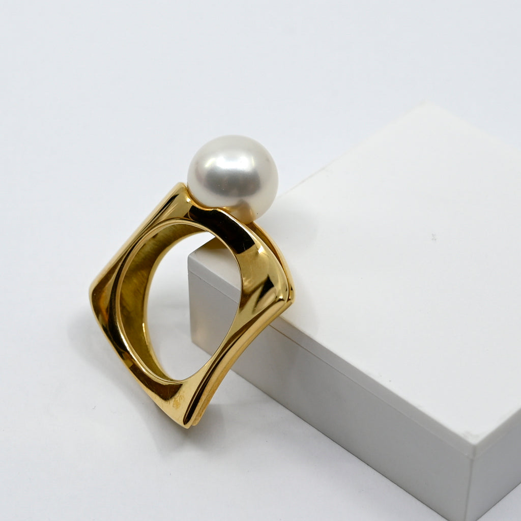 Ring Gelbgold 750 mit Perle