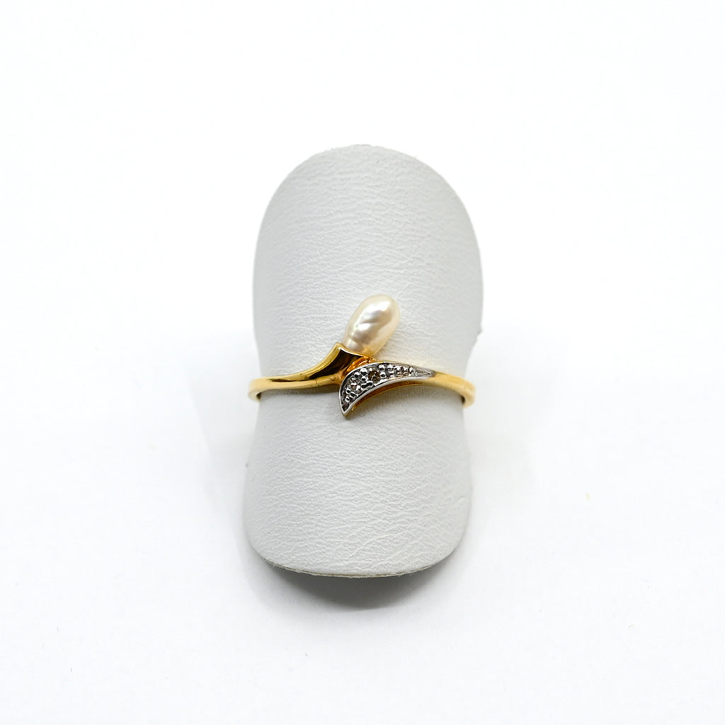RIng Gelbgold 750 mit Brillanten und Perle