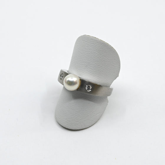 Ring Platin 950 mit Brillanten und Perle